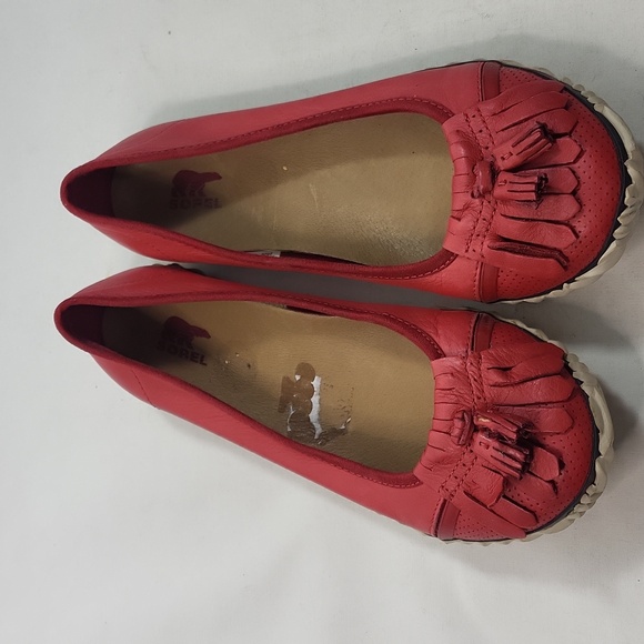 Sorel Red Tassel Leather Slip-On Flats Size 9.5 Women - Picture 2 of 7